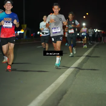 Runner Photo 7634649