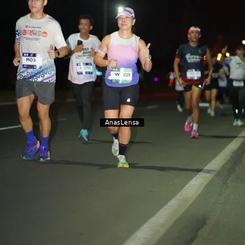 Runner Photo 7634677