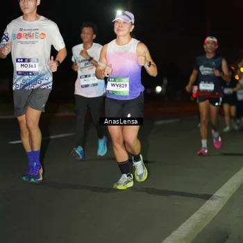 Runner Photo 7634681