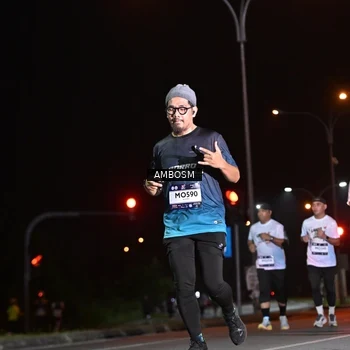 Runner Photo 7634688