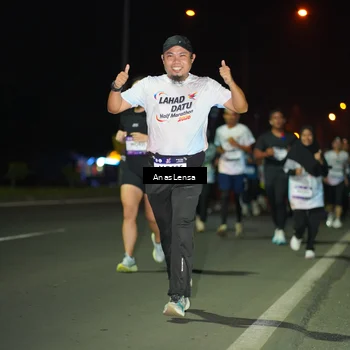 Runner Photo 7634697
