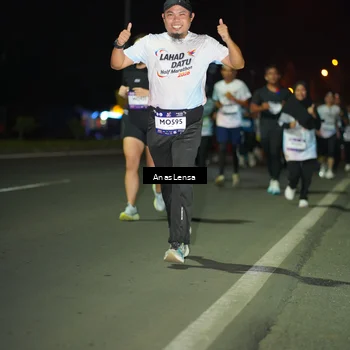 Runner Photo 7634698
