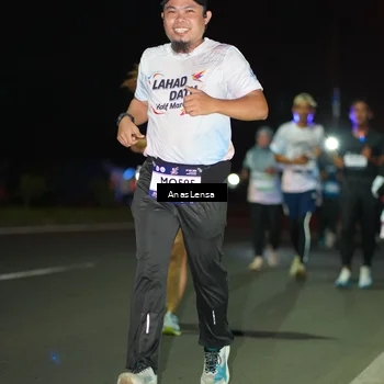 Runner Photo 7634700