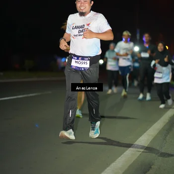 Runner Photo 7634701