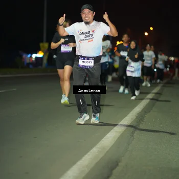 Runner Photo 7634704