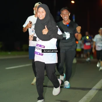 Runner Photo 7634712