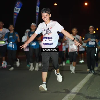 Runner Photo 7634718