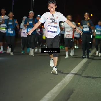 Runner Photo 7634719