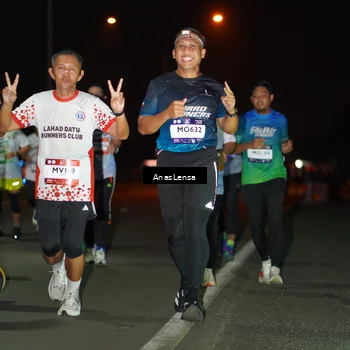 Runner Photo 7634725