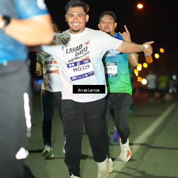 Runner Photo 7634734