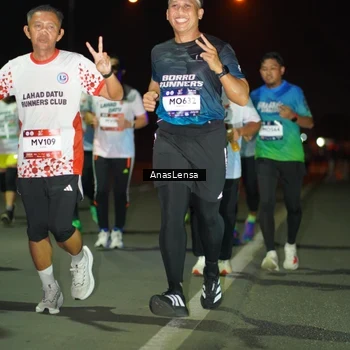 Runner Photo 7634735