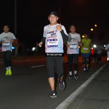 Runner Photo 7634762