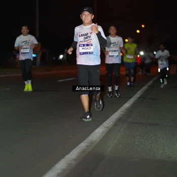 Runner Photo 7634770