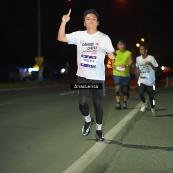 Runner Photo 7634775