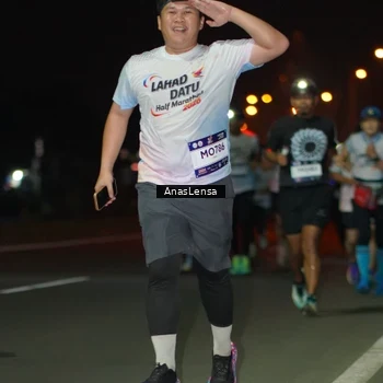 Runner Photo 7634798