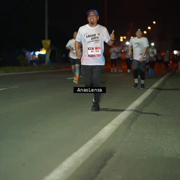 Runner Photo 7634800