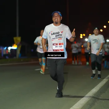 Runner Photo 7634801