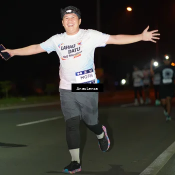 Runner Photo 7634811