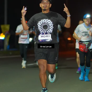 Runner Photo 7634815