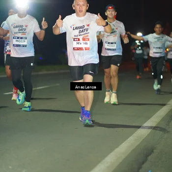 Runner Photo 7634838