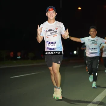 Runner Photo 7634847