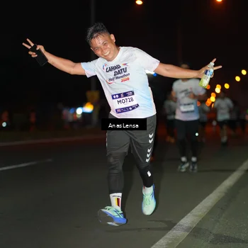 Runner Photo 7634853