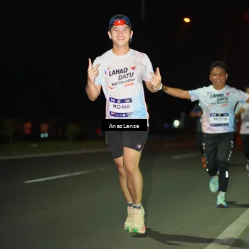 Runner Photo 7634855