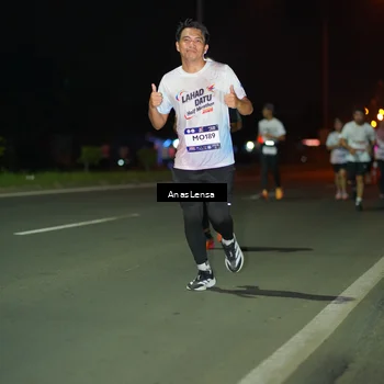 Runner Photo 7634863