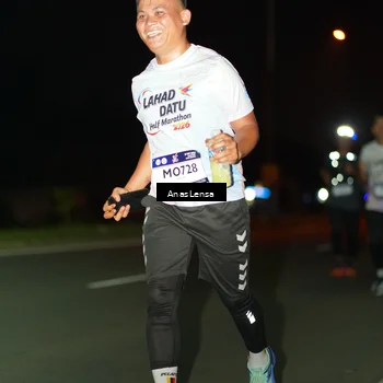 Runner Photo 7634869