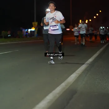 Runner Photo 7634877
