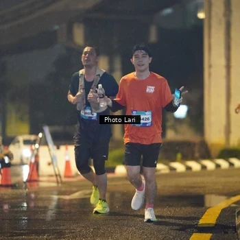 Runner Photo 7634888