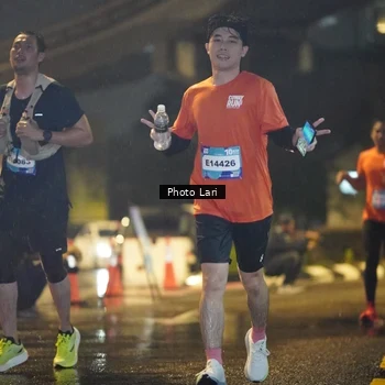 Runner Photo 7634893