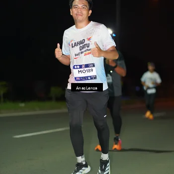 Runner Photo 7634899