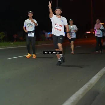 Runner Photo 7634920