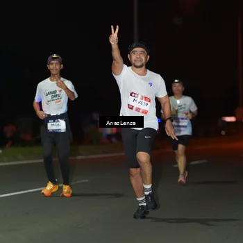 Runner Photo 7634928