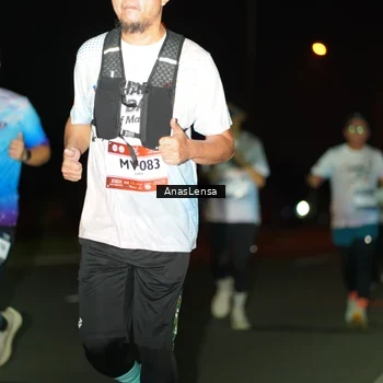 Runner Photo 7635019