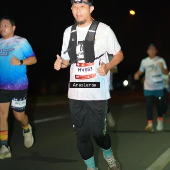 Runner Photo 7635024