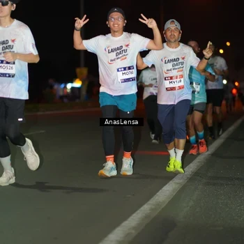 Runner Photo 7635026