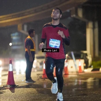 Runner Photo 7635032