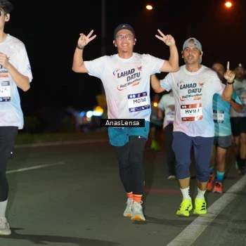Runner Photo 7635041