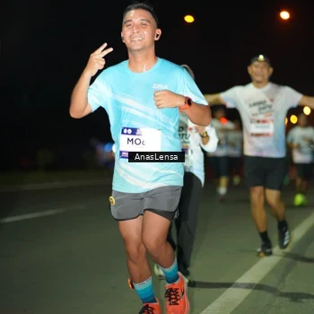 Runner Photo 7635056