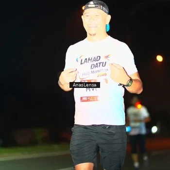 Runner Photo 7635067