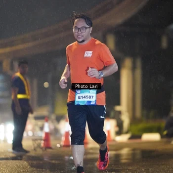 Runner Photo 7635072