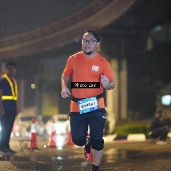 Runner Photo 7635075