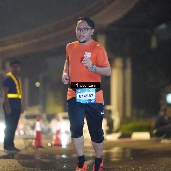 Runner Photo 7635076