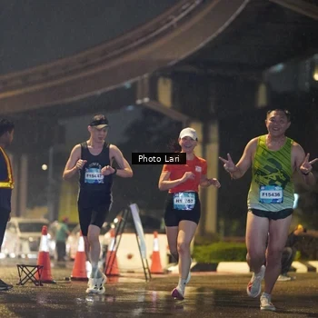 Runner Photo 7635080