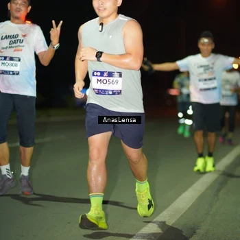 Runner Photo 7635082