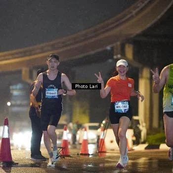 Runner Photo 7635093