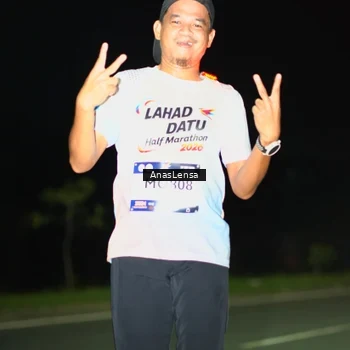 Runner Photo 7635098