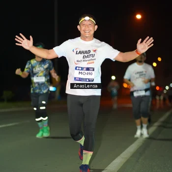 Runner Photo 7635105
